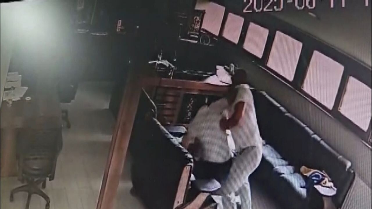 İş insanı ofisinde öldürüldü