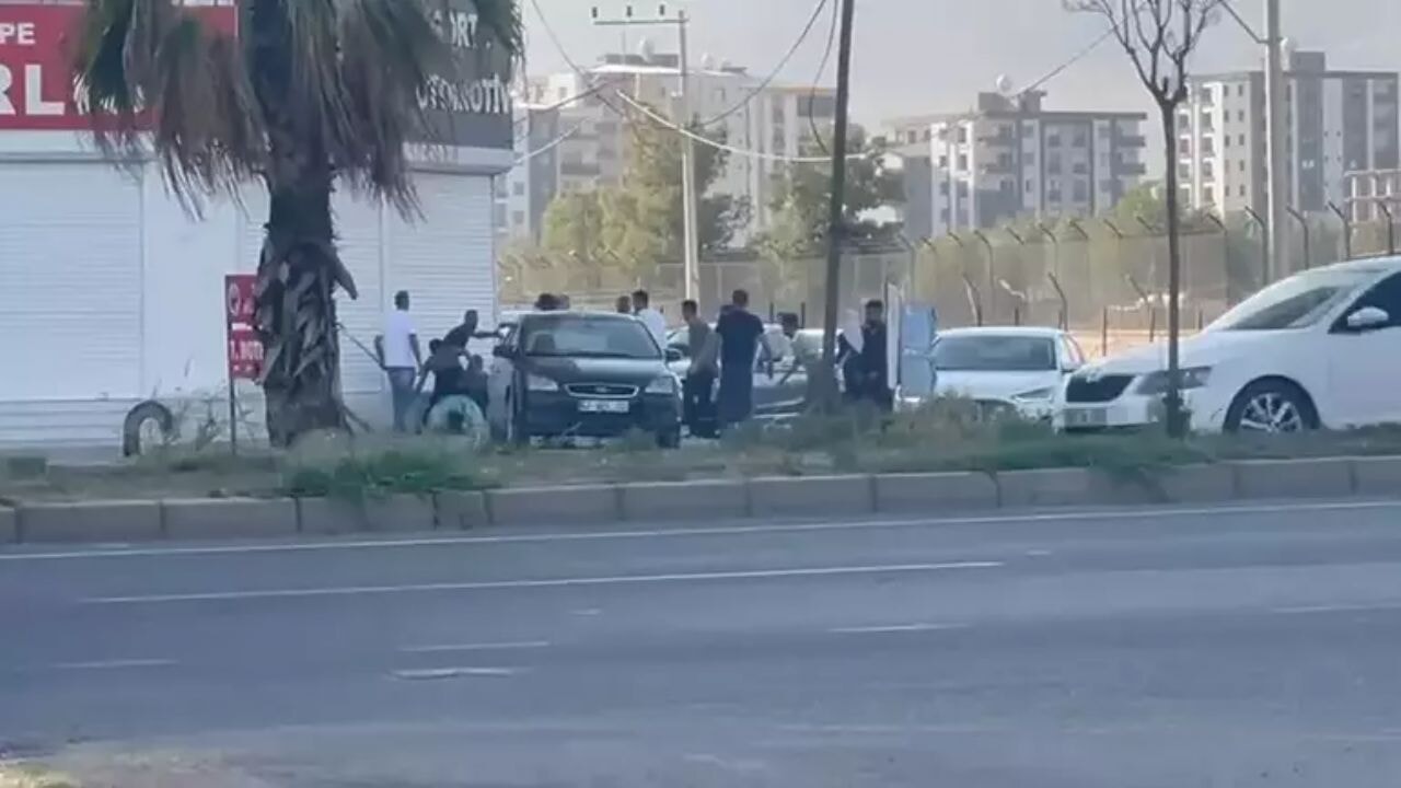 Kızıltepe'de Gerilim Tırmandı: 2 Grup arasında şiddetli kavga