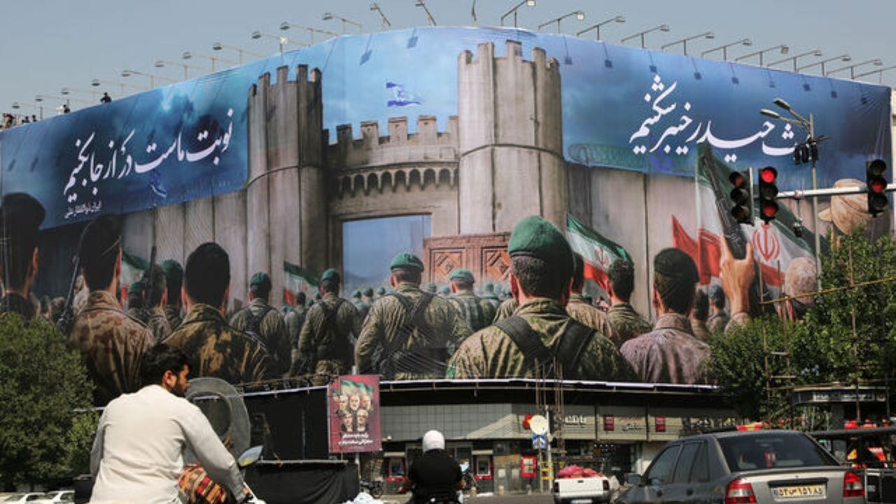 İran'dan 3 ülkeye tehdit mesajı