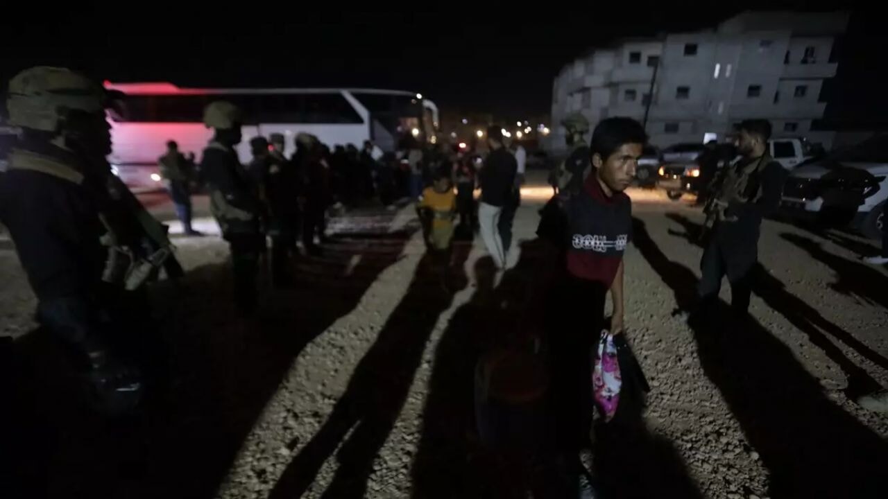 PKK/YPG işgalinden kurtarılan hol kampı'ndan ilk tahliye operasyonu başladı