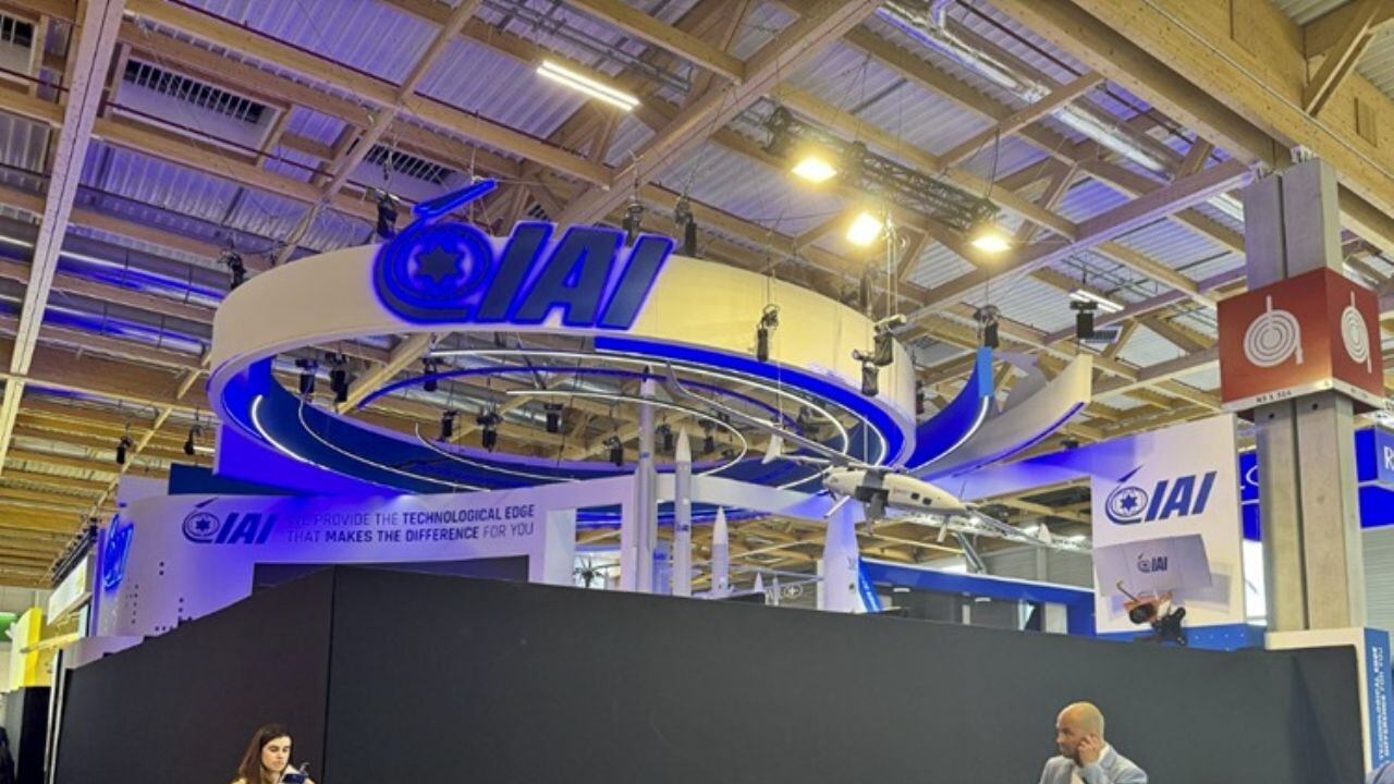 Paris fuarında İsrail'in katliam silahları kapattırıldı