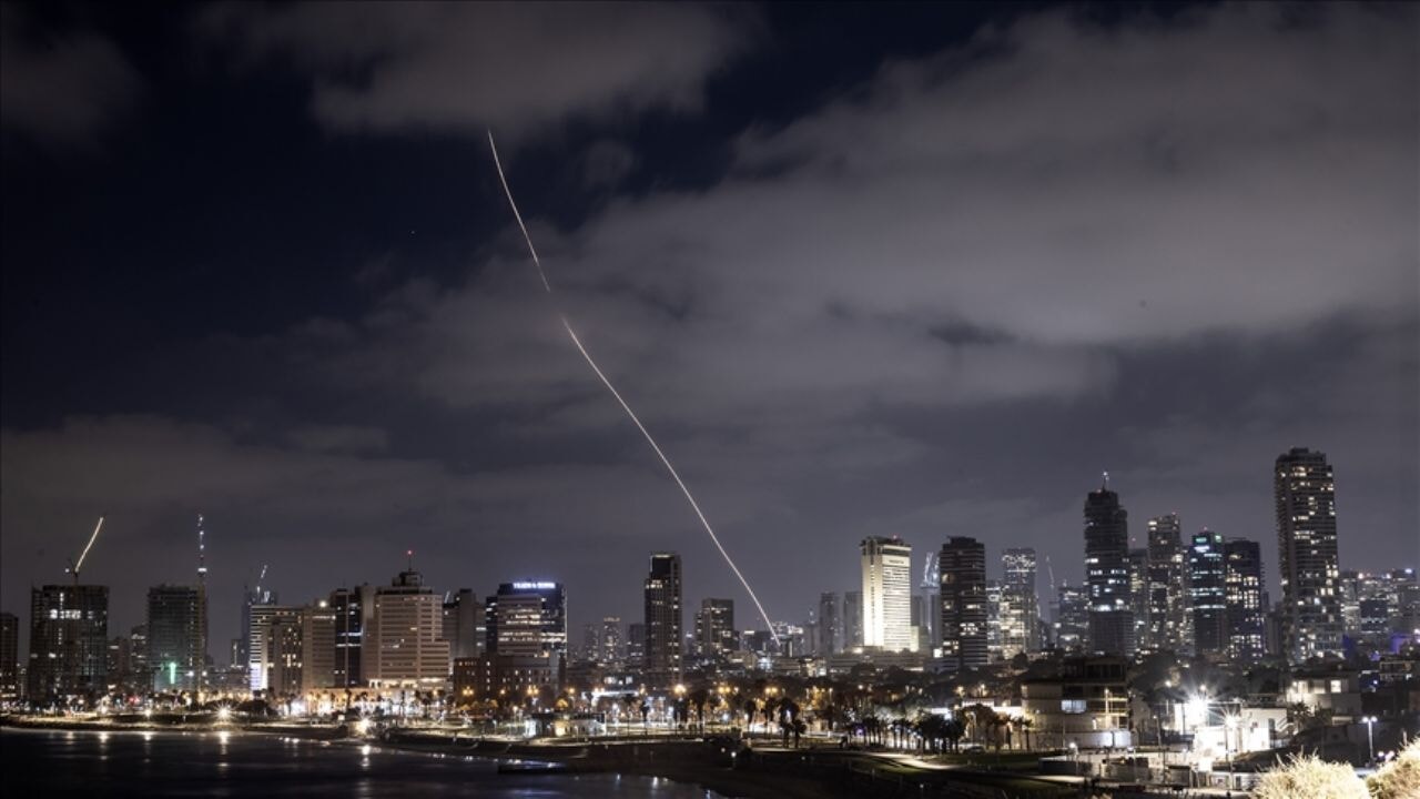 Çatışmalardan kaçan İsrailliler yatlarla GKRY'ye akın etti