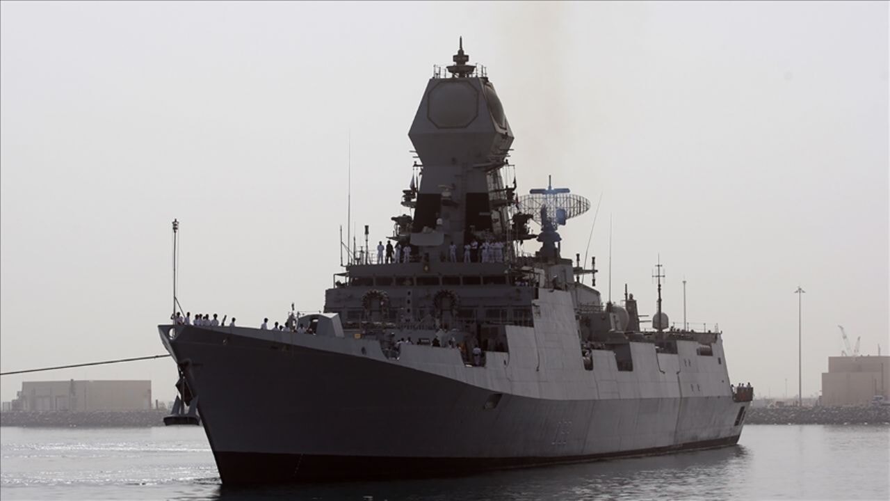 GKRY Hint savaş gemilerine limanlarını açıyor