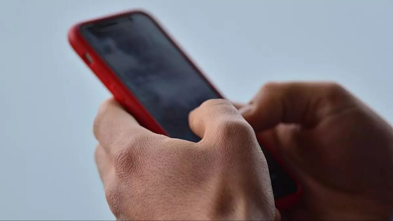 İran'a saldıran İsrail'de sahte mesaj krizi büyüyor