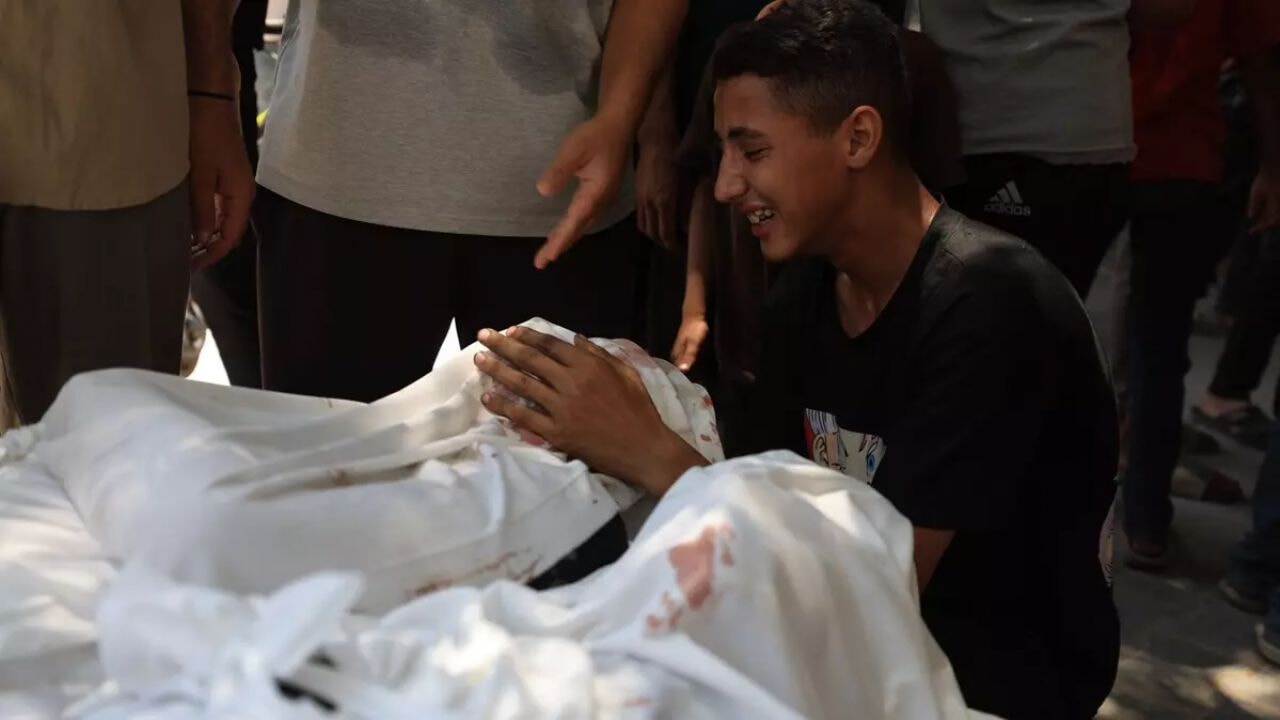 Soykırımcı İsrail Gazze'yi bombaladı: Çok sayıda şehit