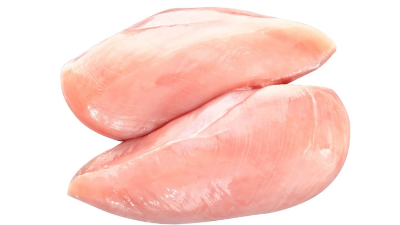 Tavuk etindeki beyaz çizgiler neden oluşuyor? Tüketiciler neye dikkat etmeli?