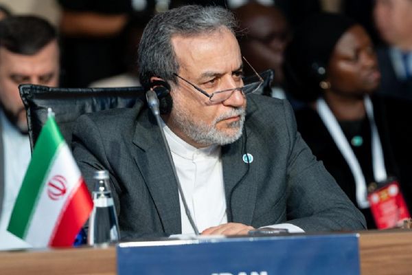 Bölgede yüksek gerilim! İran'dan ''müzakere'' çağrılarına cevap