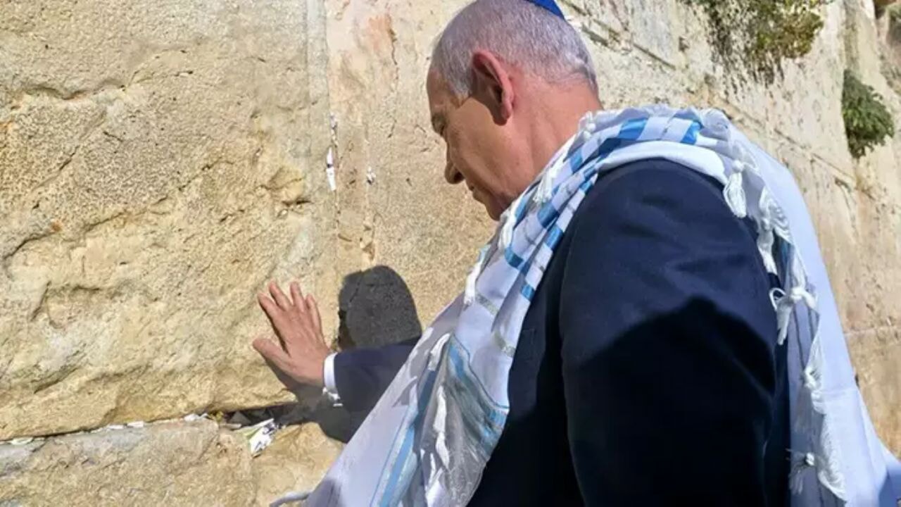 İsrail Başbakanı'ndan Trump'a Ağlama Duvarı'nda destek duası