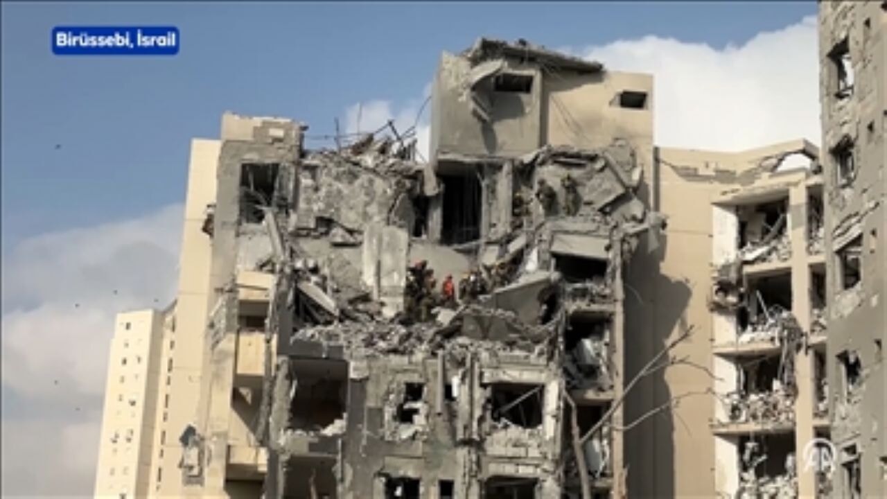 Tahran'da nükleer bilim insanlarının vurulduğu binalar AA ekibi tarafından görüntülendi