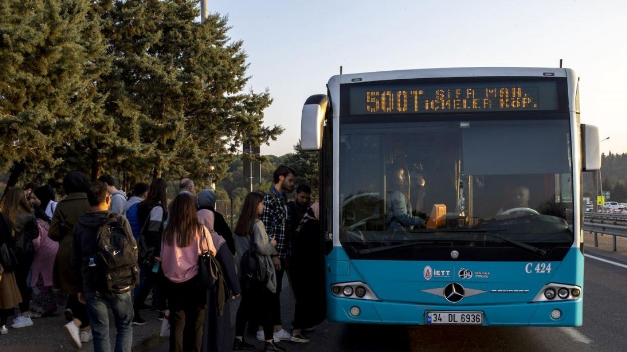 İstanbul'un efsane 500T otobüs hattı kısaldı