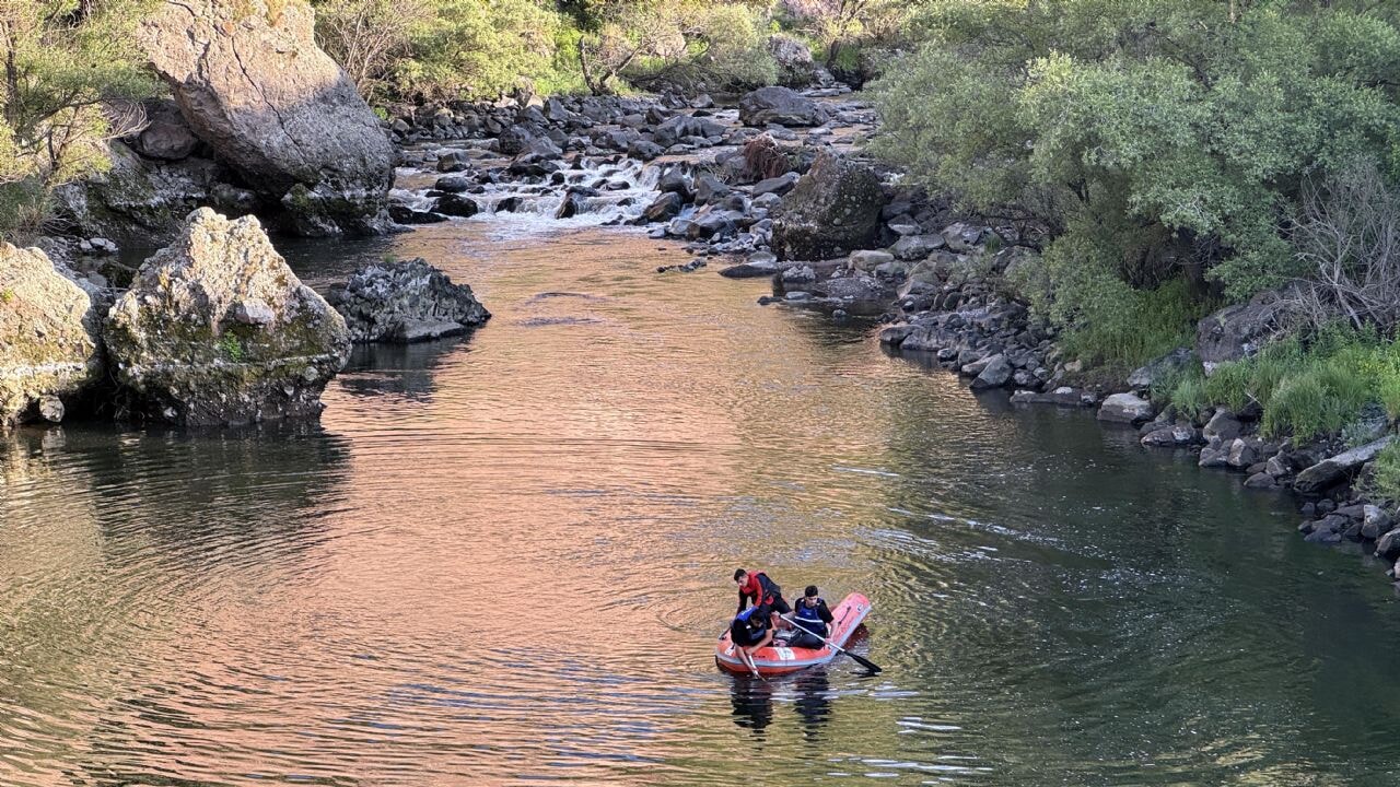 Ardahan'da serinlemek isterken can verdiler