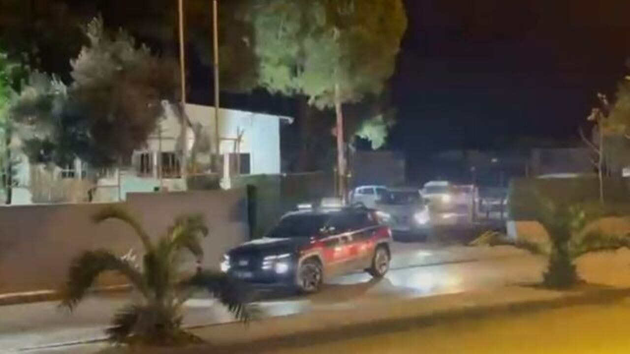 İzmir'de dev şafak operasyonu: 141 hükümlü gözaltına alındı