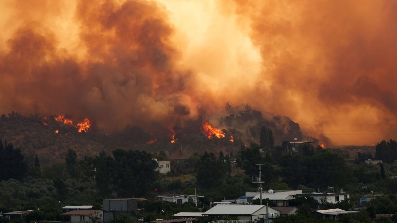 Orman yangınlarında 3. Gün: Bakan Yumaklı'dan açıklama