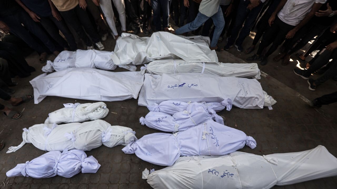 İsrail Gazze'de yardım bekleyen sivilleri vurdu: 83 Filistinli hayatını kaybetti