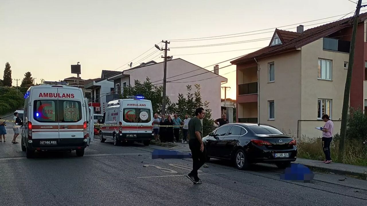 Kocaeli'de baba ve oğlunu vurdular: Hastane önünde silahlı infaz
