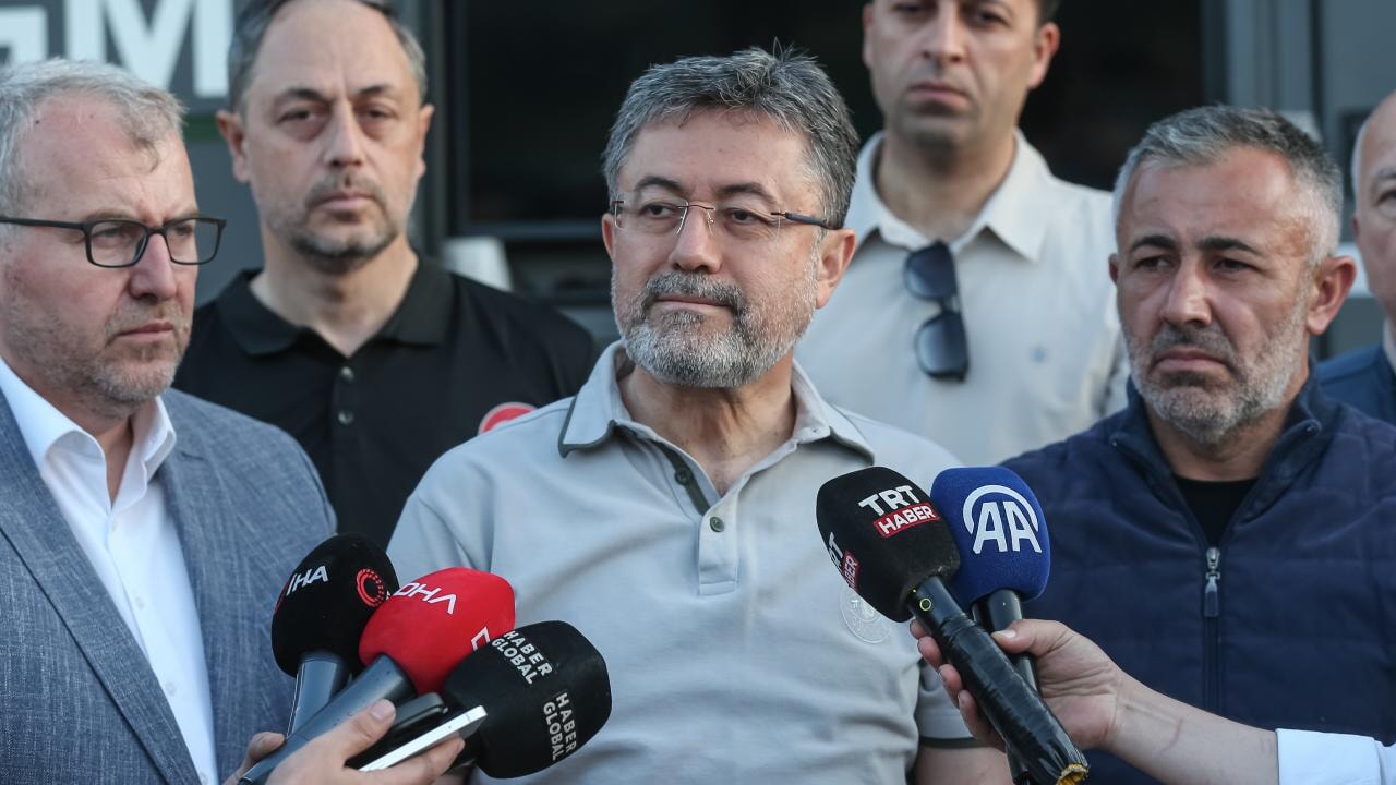 Bakan Yumaklı: Son 1 haftadaki 624 yangının 621 tanesini kontrol altına aldık