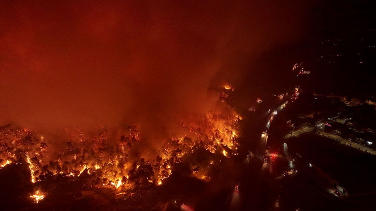 İzmir'de geceden kalan orman yangınları…
