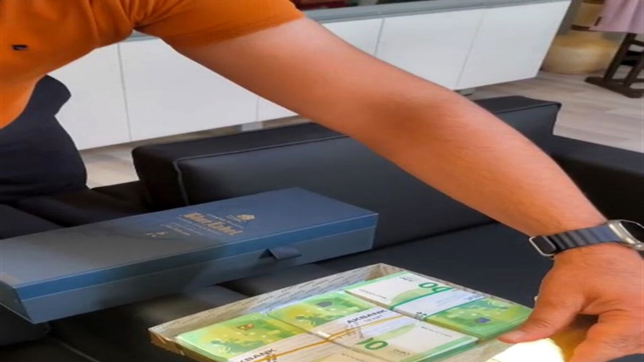 Manavgat Belediyesi'ne operasyon! Baklava kutusunda rüşvet