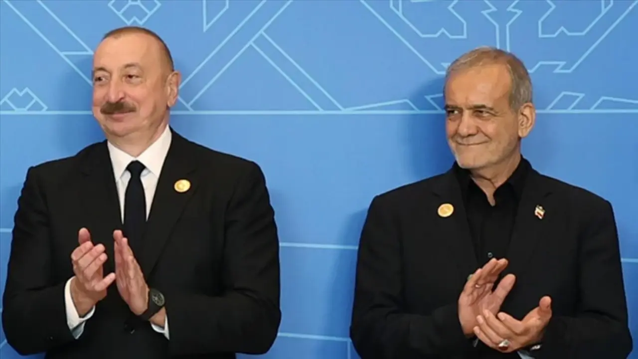 Azerbaycan Cumhurbaşkanı Aliyev ile Pezeşkiyan'ın samimi görüntüleri sosyal medyada gündem oldu