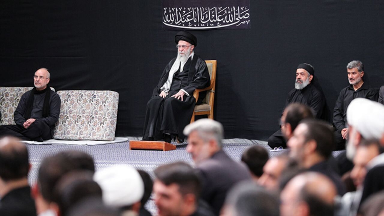 Hamaney, İsrail ile savaşın ardından ilk kez halkın karşısında