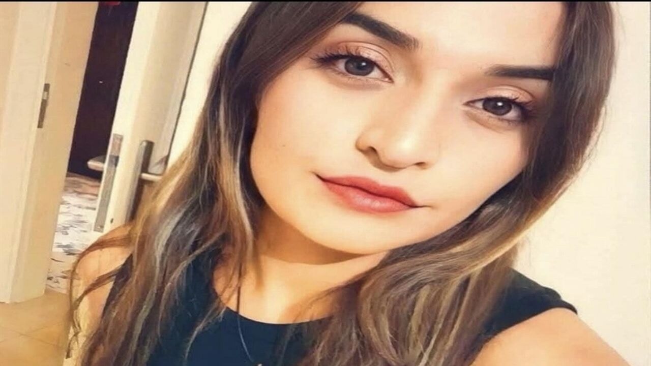 Ebru evinde ölü bulundu