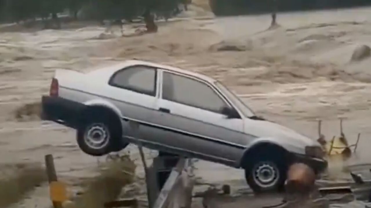 ABD tahmin edemedi! Texas'taki selde 51 kişi öldü