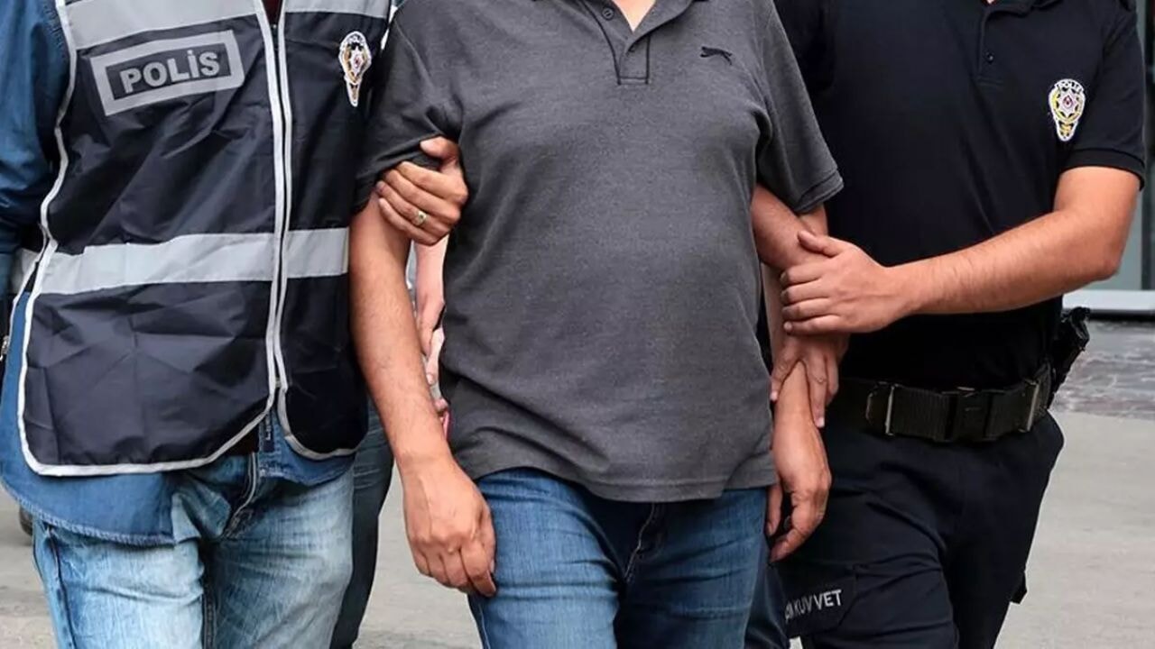 Eşini ve oğlunu vahşice öldürdü! Mahkemede şok detay