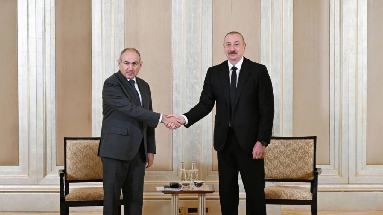 Aliyev ve Paşinyan, Abu Dabi'de bir araya geldi