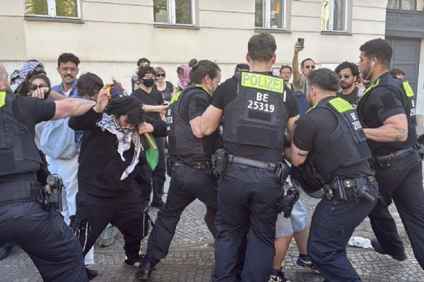 Almanya'da orantısız güç krizi