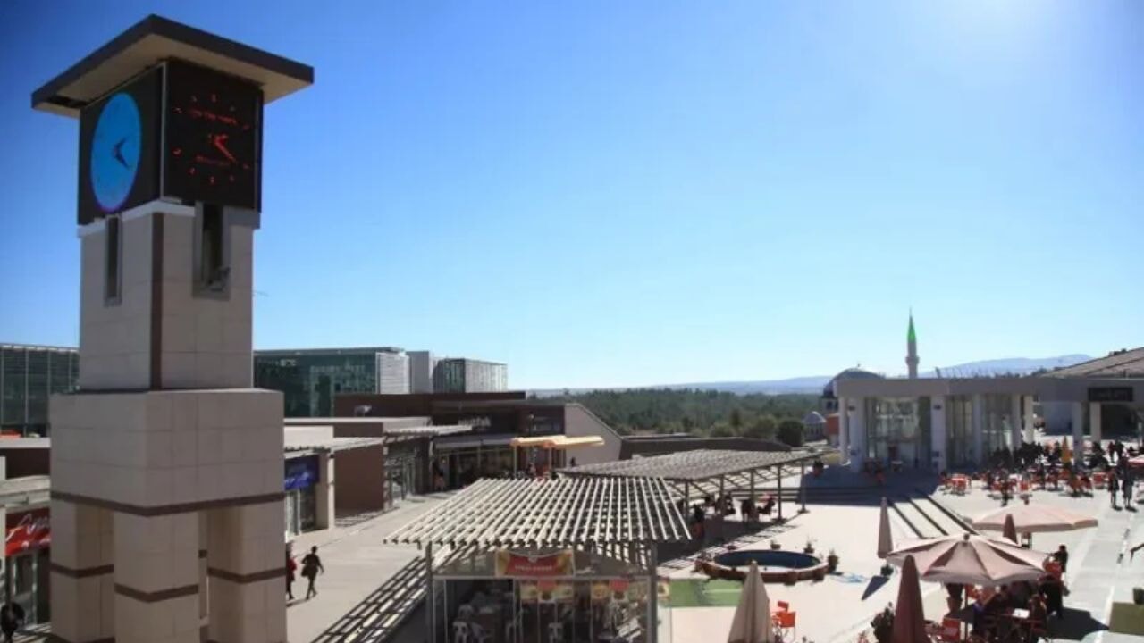 Uşak Üniversitesi 11 Başlıkta Dünya Listesine Girdi!