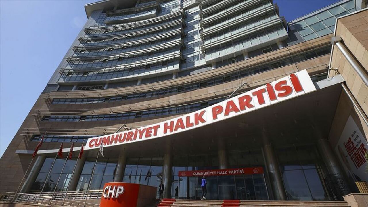 CHP'nin Kurultay davası ertelendi