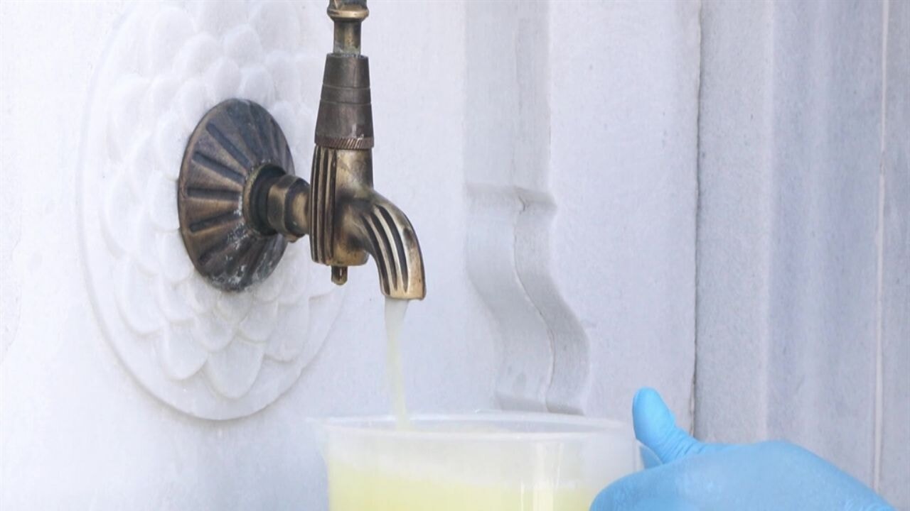 Caminin çeşmesinden limonata aktı