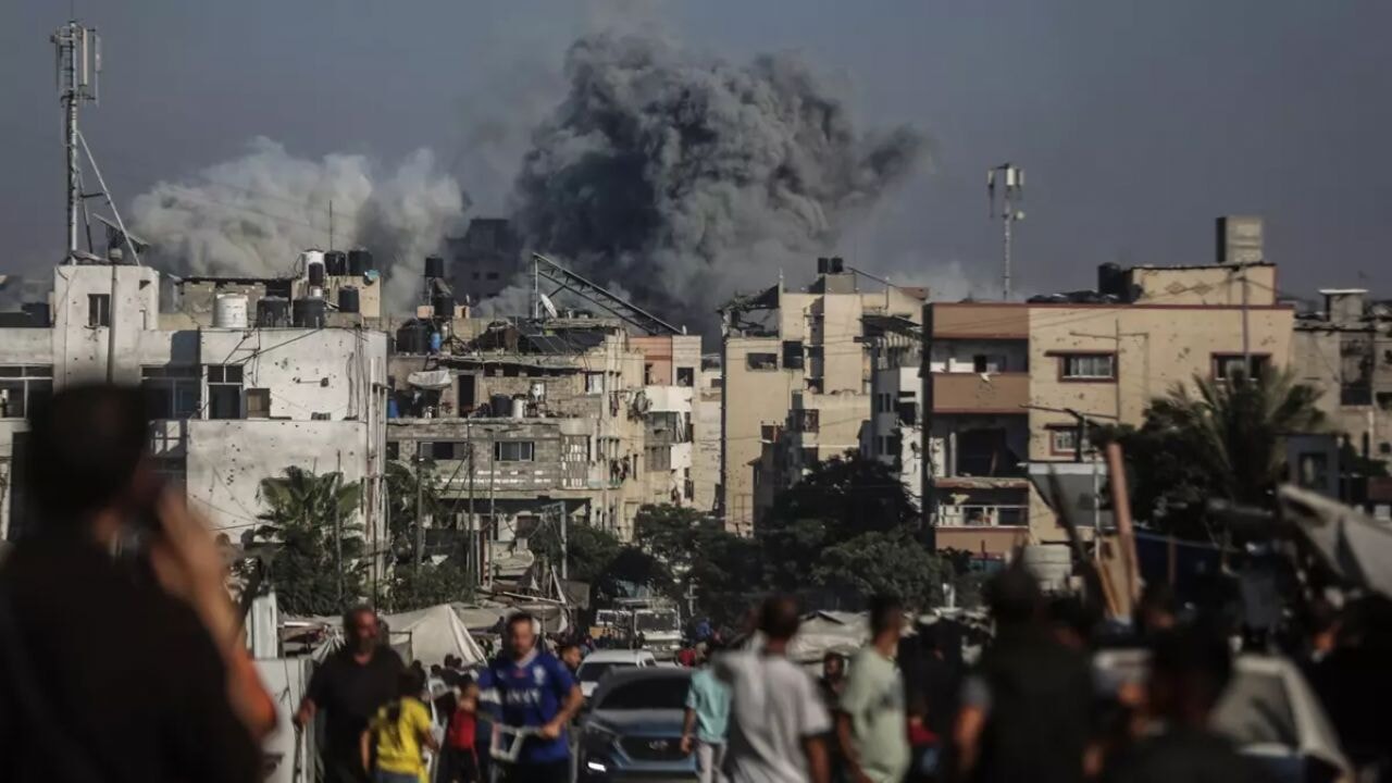 İsrail Gazze'de yardım noktalarını bombaladı: 51 şehit