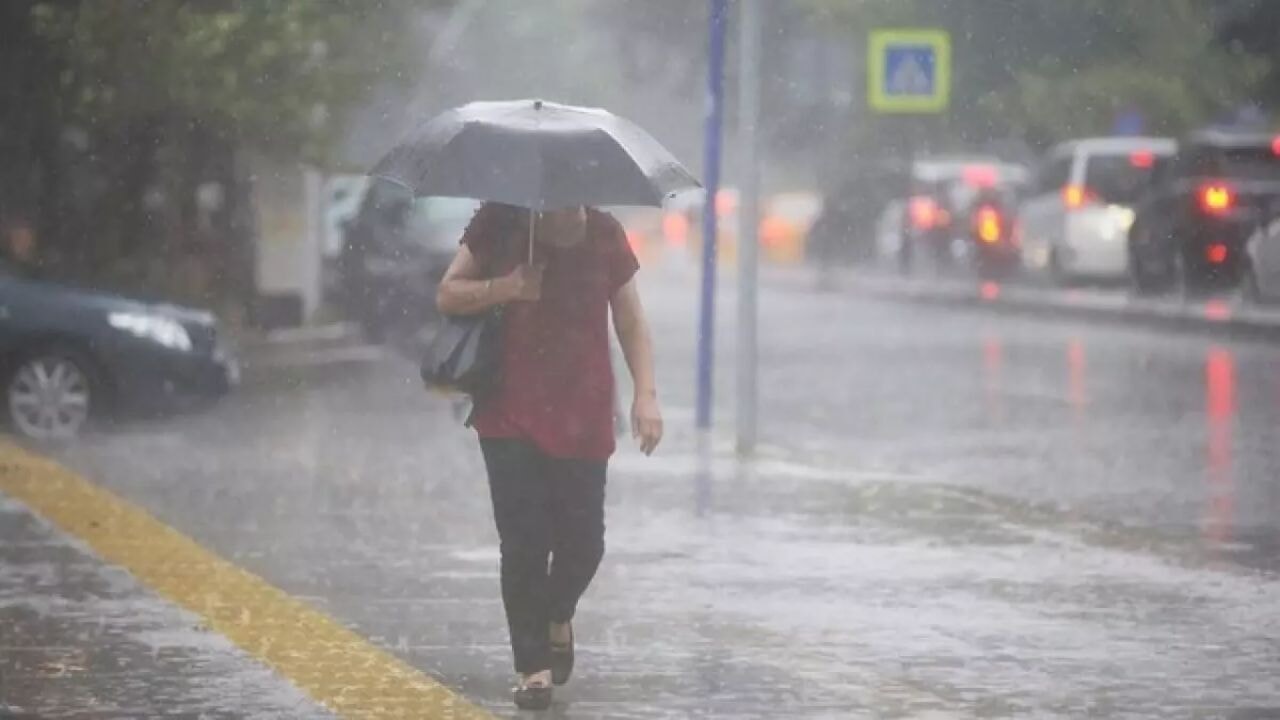 Meteorolojiden 7 il için sağanak ve dolu alarmı