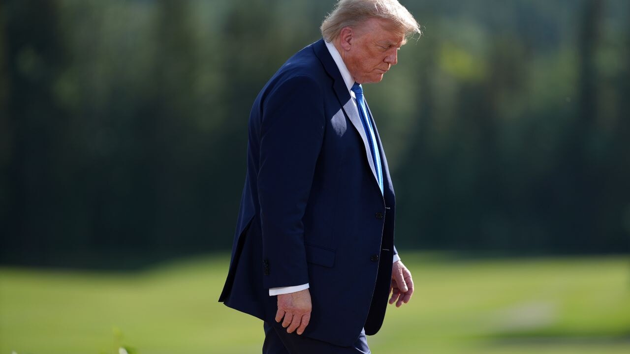 Trump'a kronik venöz yetmezliği teşhisi konuldu