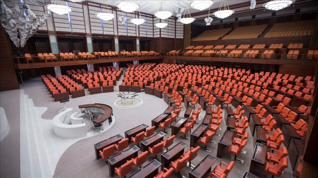 Meclis'in tatil kararı yayımlandı