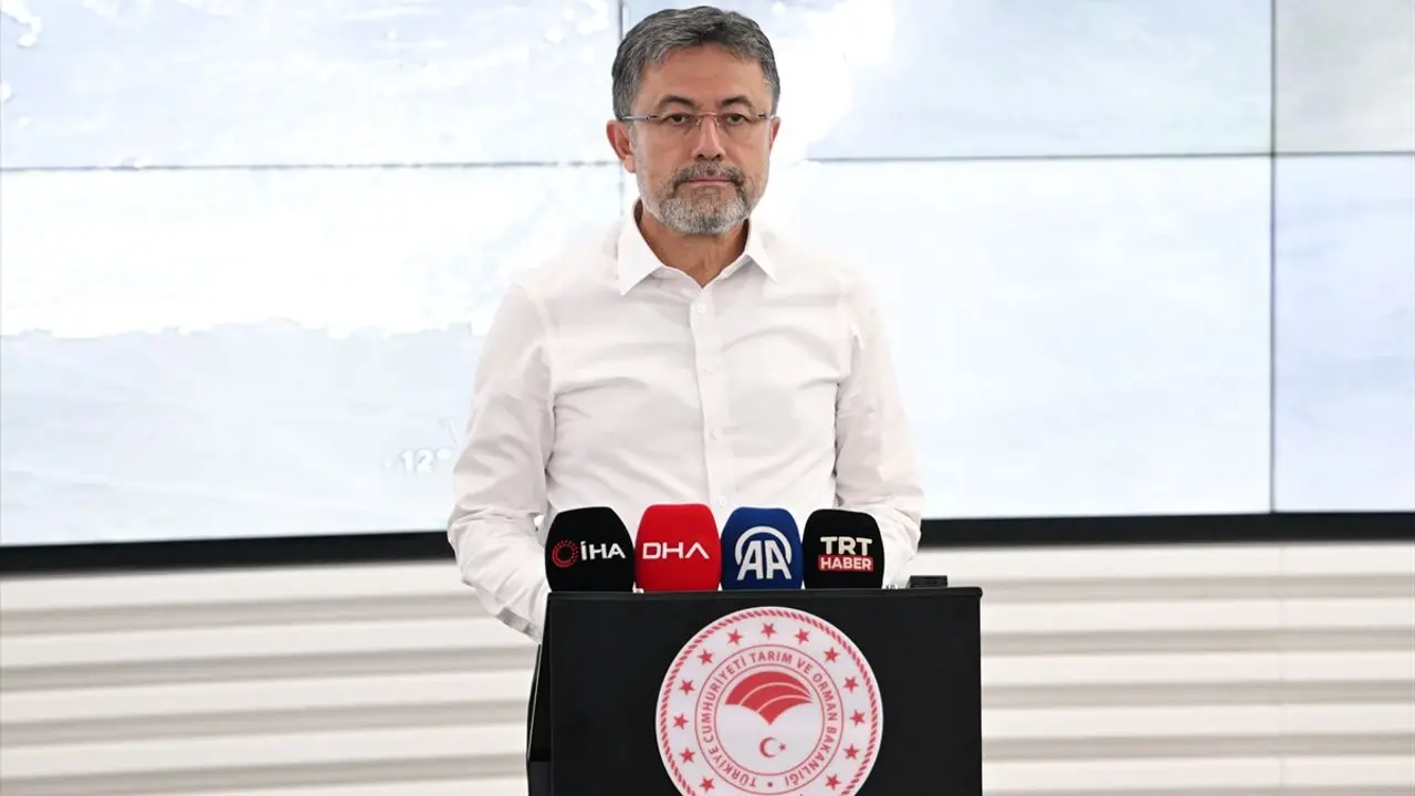 Tarım ve Orman Bakanı Yumaklı, orman yangınlarıyla ilgili son durumu paylaştı