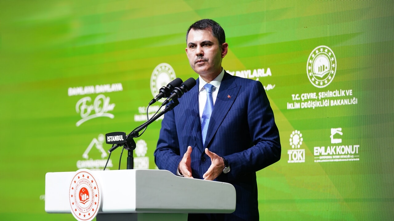 Bakan Kurum: Birikim olmayan vatandaşlarımızın cüzi miktarlarla ev sahibi olmalarını sağlayacak büyük bir adım atıyoruz