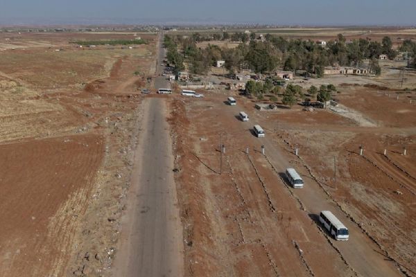 Suriye'nin Süveyda ilinden 26 cenaze ile 360 sivil tahliye edildi