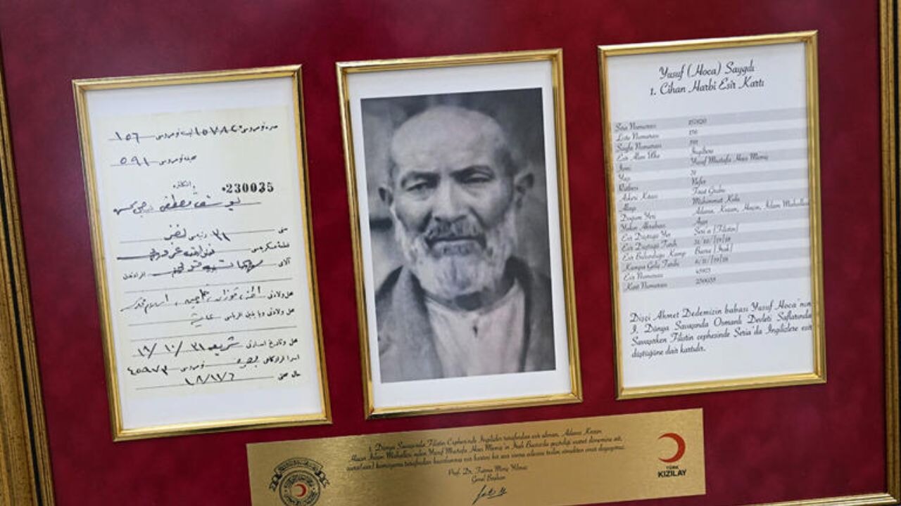 Filistin cephesinde İngilizlere esir düşen dedesinin mektubuna 107 yıl sonra kavuştu