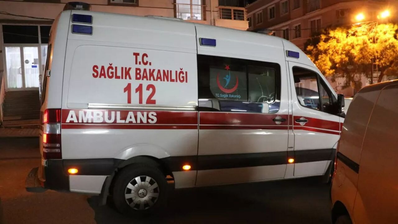 Alaçatı'da bar kavgası silahlı çatışmaya dönüştü