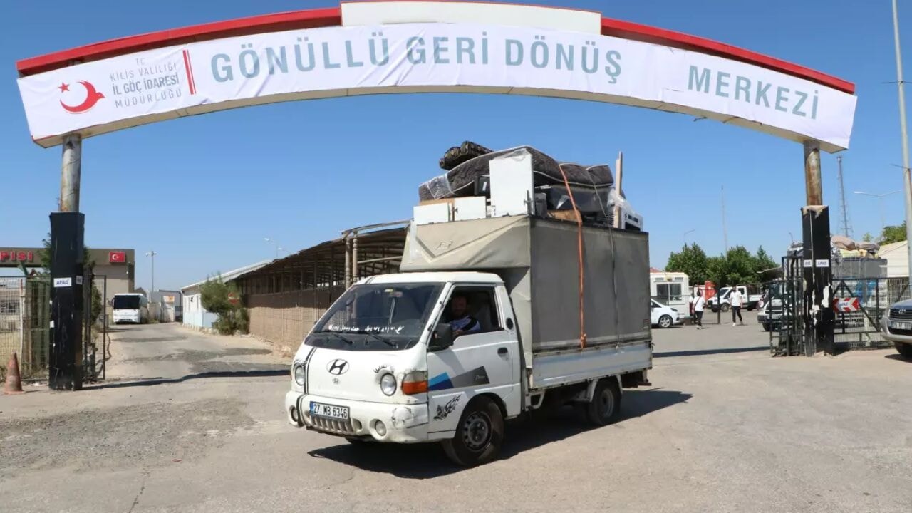 Türkiye, Suriyelilere gönüllü dönüşte kolaylık sağlıyor