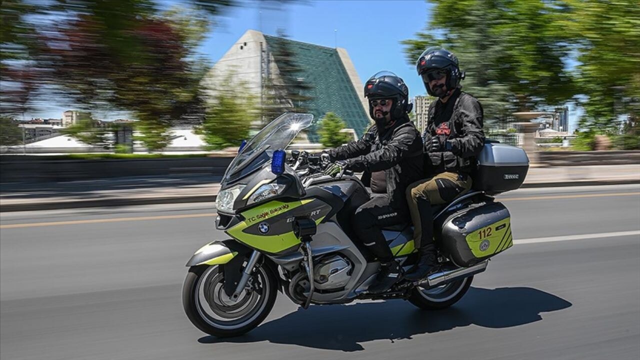 Bakanlığın motosiklet ambulans ekipleri devrede