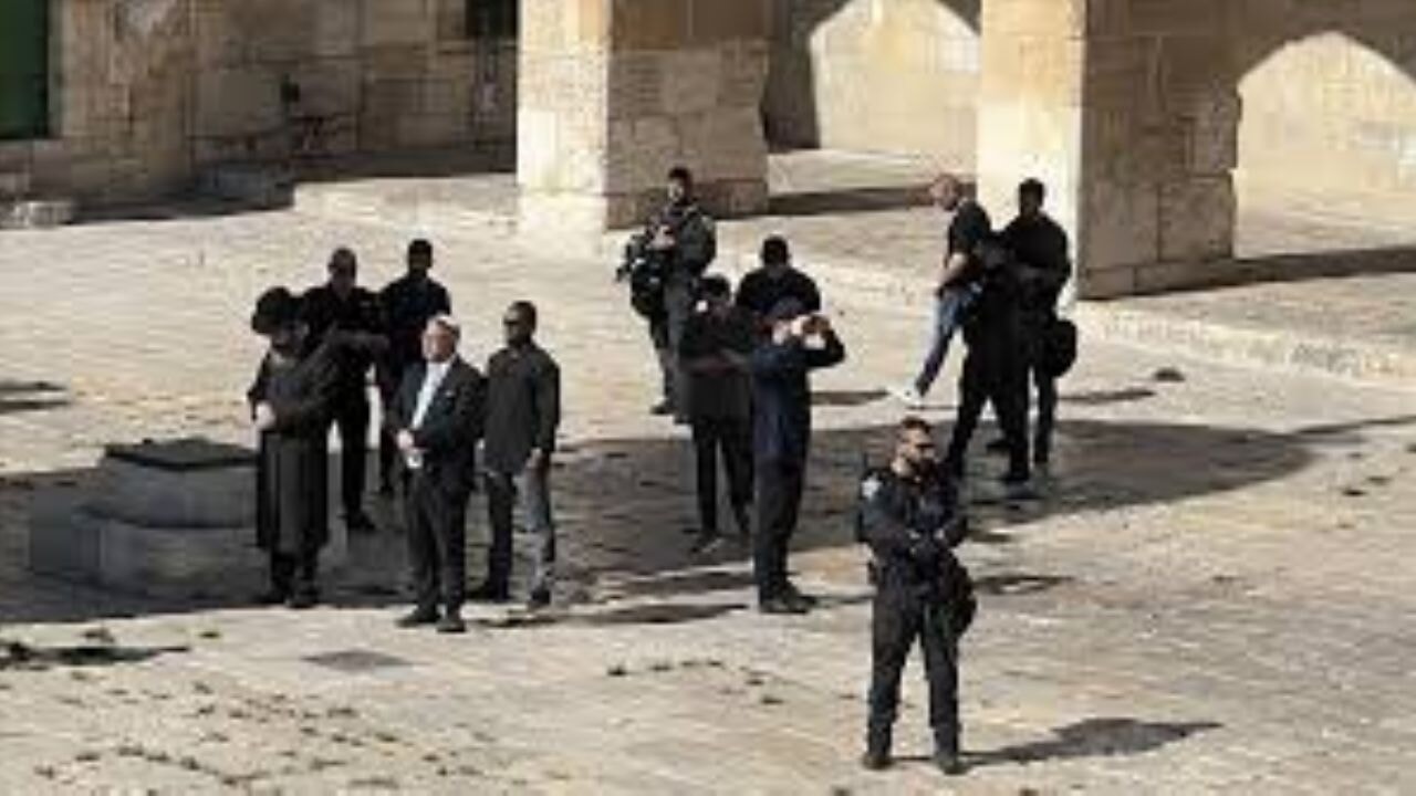 İsrailli bakanın baskını Aksa'da gerginliği tırmandırdı