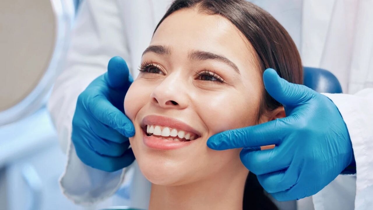 Diş Hekimi Umut Sarıgöl'den Sağlıklı Dişler İçin 7 Öneri