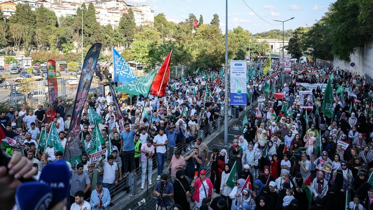 İstanbul'da on binler Gazze'ye destek için ABD Konsolosluğuna yürüdü