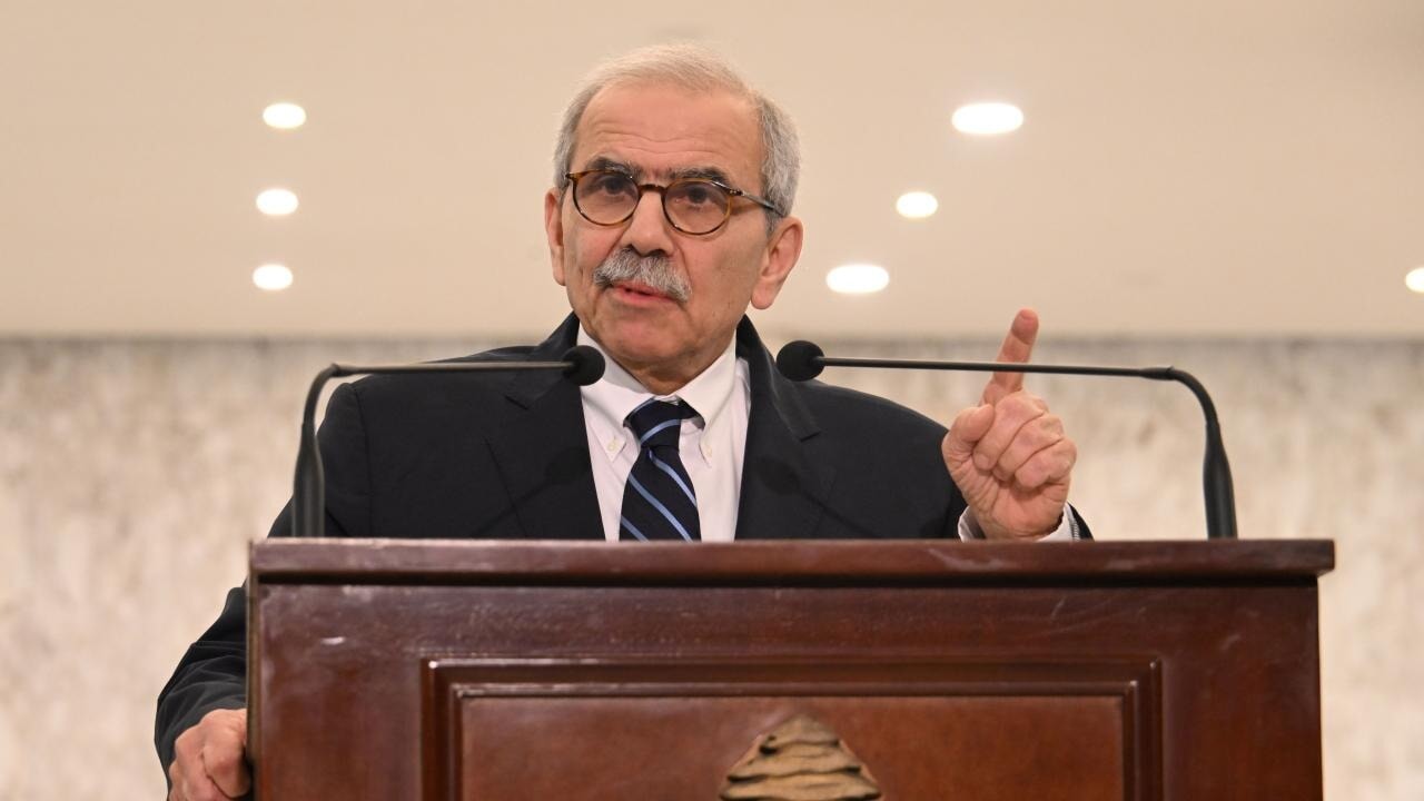 Lübnan'da Kriz Büyüyor: Hizbullah'ın Silahsızlandırılması Tartışması Ertelendi