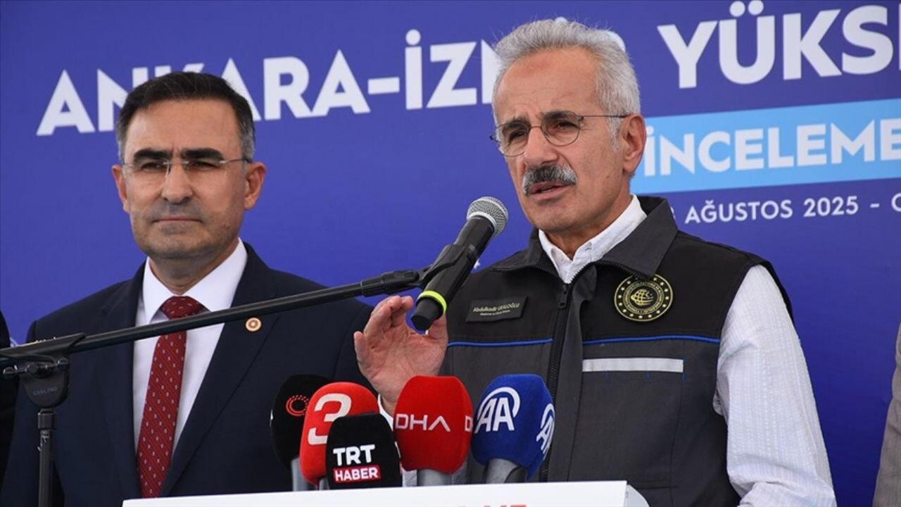 Bakan Uraloğlu'dan Ankara-İzmir YHT Hattı detayları