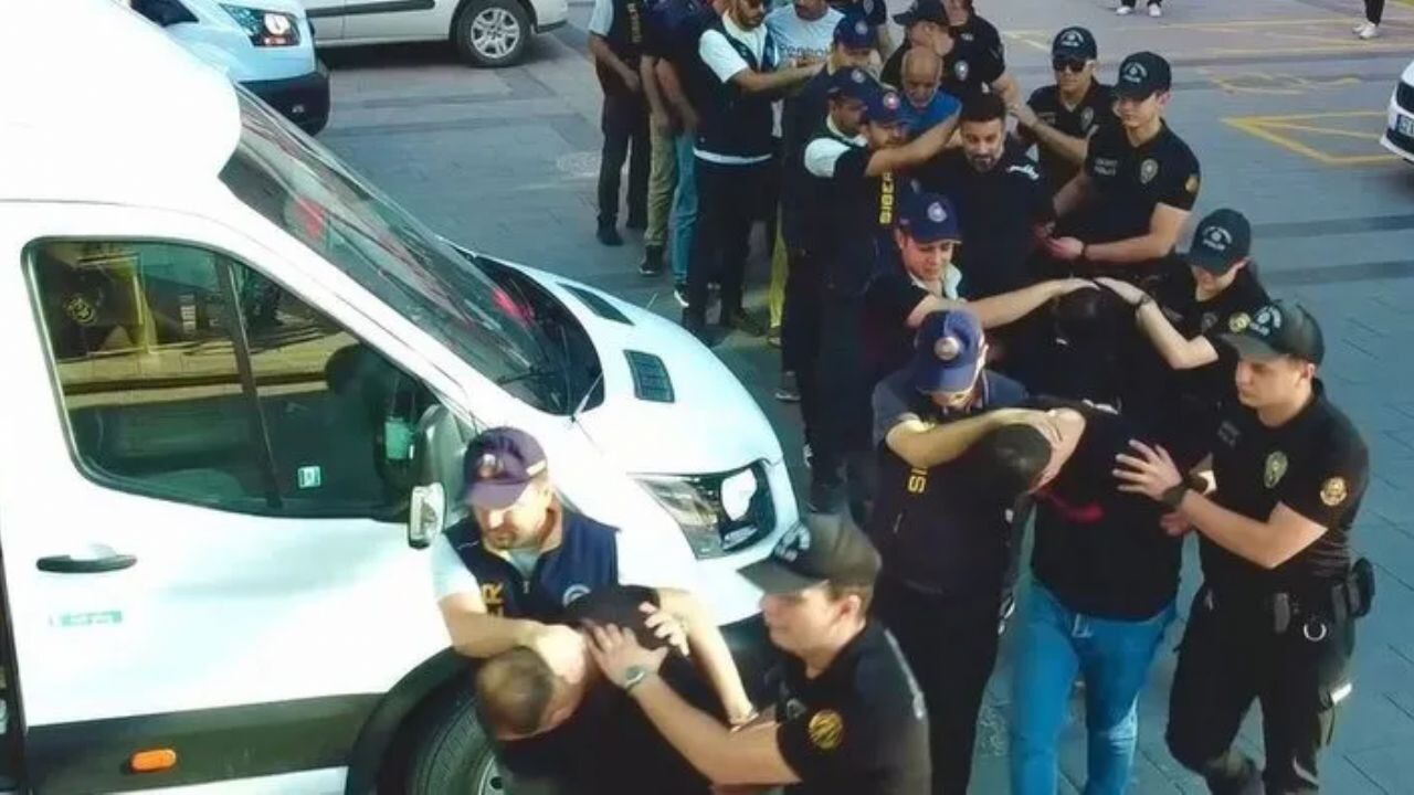 8 ilde 'güvenli ödeme' vurgunu: 141 milyon lira ele geçirildi