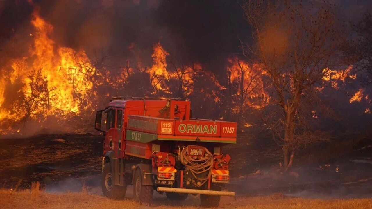 Çanakkale'de orman yangını büyüyor! Üç kritik yangın daha...